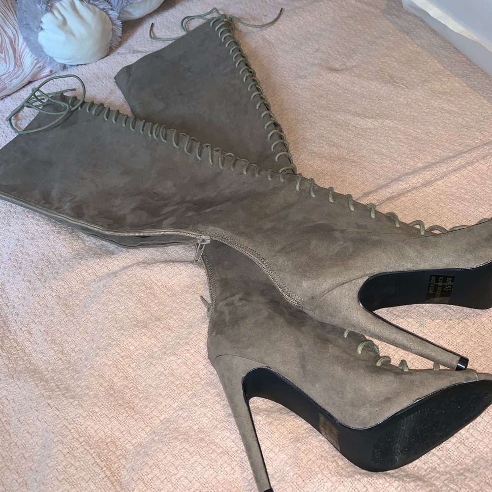 Lace up boots, thigh / knee high boots, suede